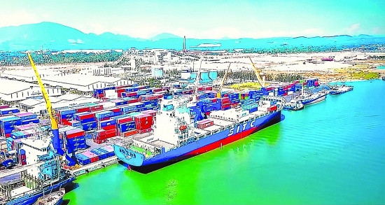Doanh nghiệp xuất nhập khẩu "mất" thêm hàng tỷ USD phí vận tải biển